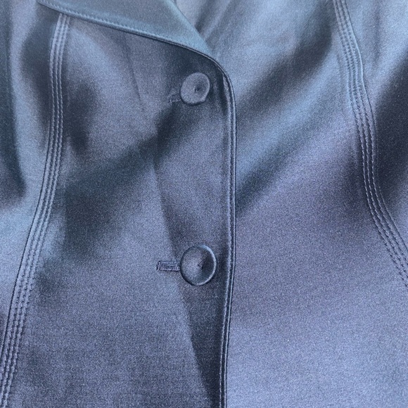 Albert Nipon Navy Wool Silk Blend  short Jacket/Blazer Sz 10 two button classic - Picture 5 of 10